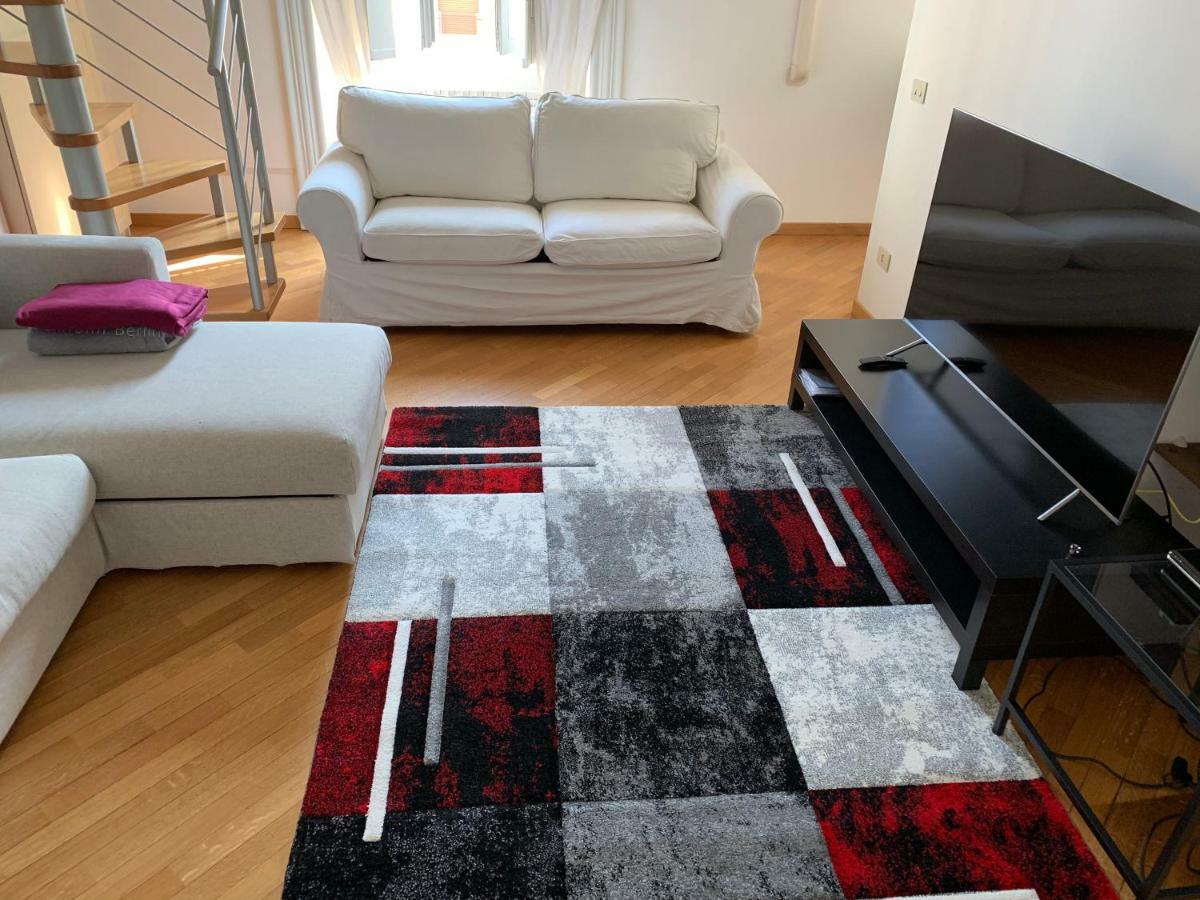 Appartamento Brera Milão Exterior foto